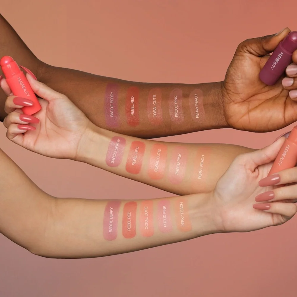 🍑 HUDA BEAUTY Cheeky Tint Cream Blush Stick